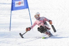 村岡桃佳、合宿1日目の滑走。