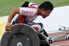 陸上 男子400m予選(T52） 上与那原寛和