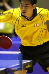 男子 クラス11（知的障害)で銀メダルの寺澤光一選手。香港Chu Wai Hin選手との対戦