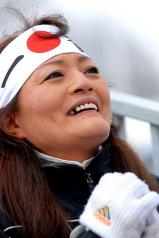森井選手のお母さま。「待ってるよー」と声を出す。