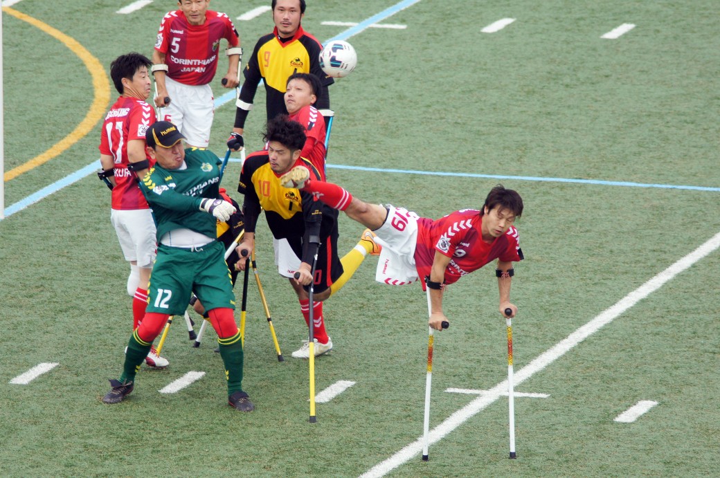 ファンの視点から考える 第５回 日本アンプティサッカー選手権大会 使えるすべてをむき出しにして戦う競技 Paraphoto