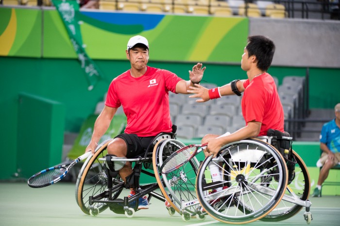 息の合ったプレーを見せた国枝・斎田　写真・三浦宏之