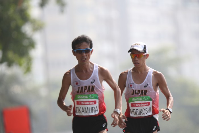 岡村と堀越の勝負は、ベテランの岡村が制した 写真・中村"Manto"真人