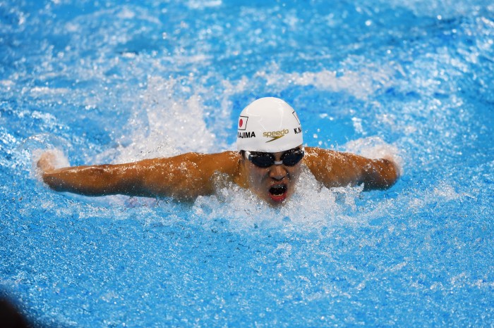 ２００メートル個人メドレー（S14）のバタフライを泳ぐ中島啓智　写真・西川隼矢
