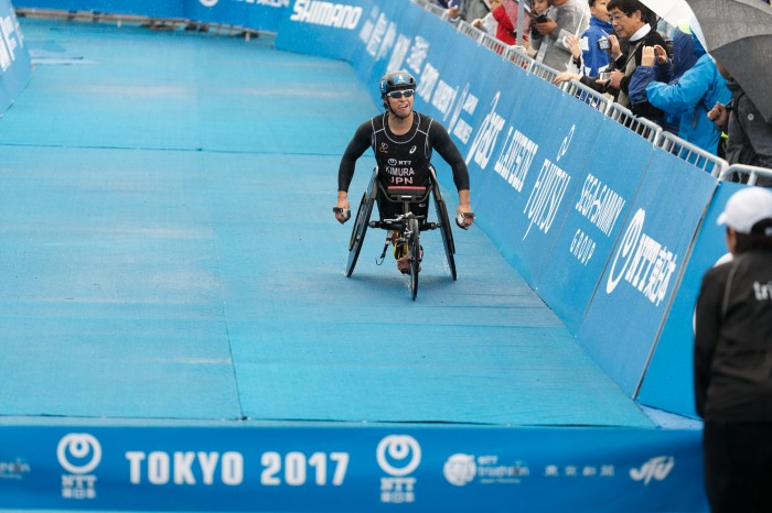 お台場でフィニッシュする木村潤平（社会福祉法人ひまわり福祉会/東京）PTWC　写真・内田和稔