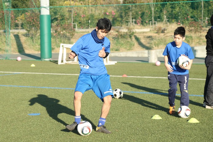 CPサッカーではまずベテラン選手がデモ