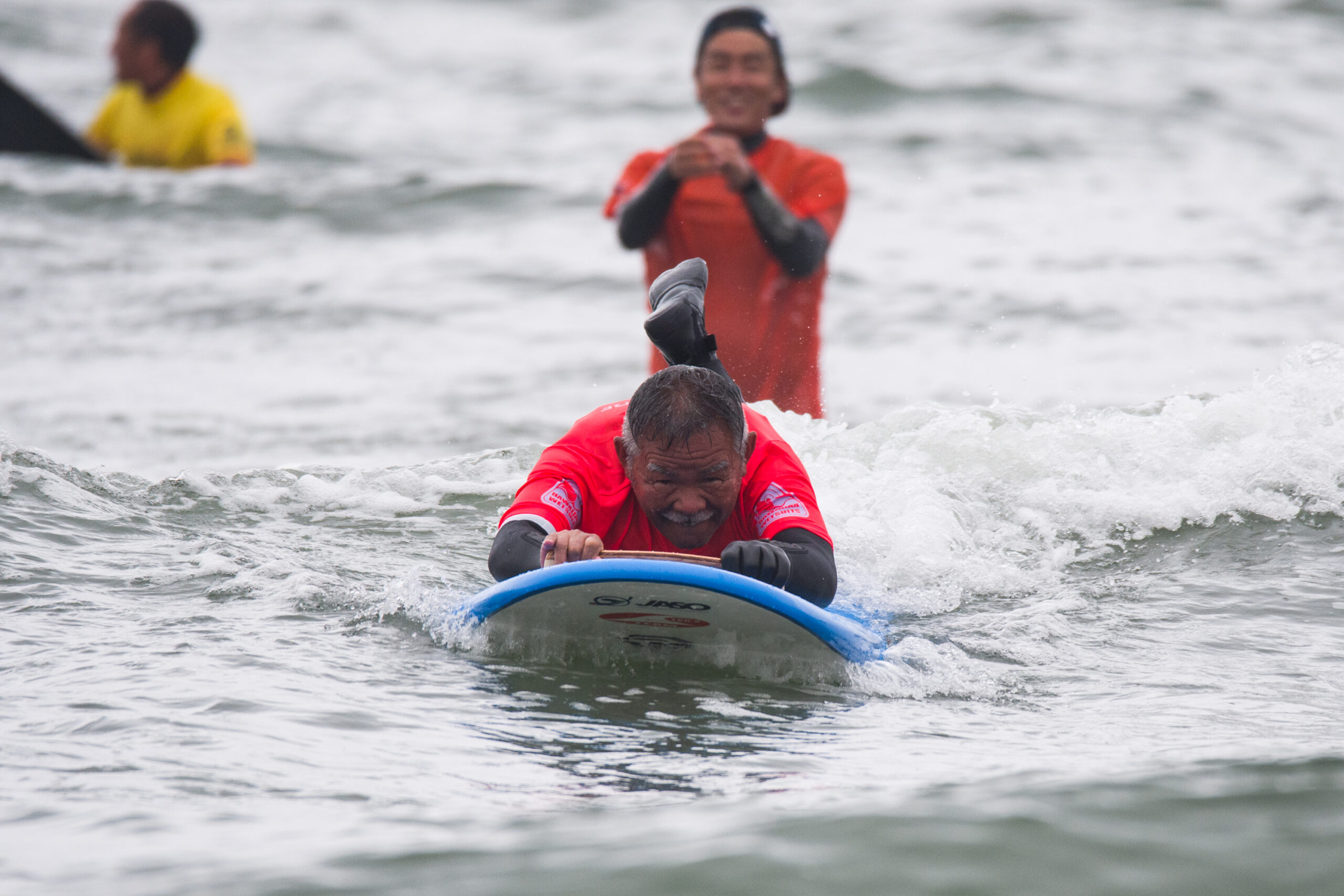 レゲエカラーのサーフボードになります