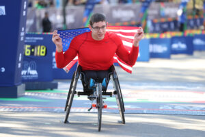 男子車いすでアメリカ人初の優勝を飾ったダニエル・ロマンチューク　（写真：The TCS New York City Marathon official website “Media Center Photo Library）
