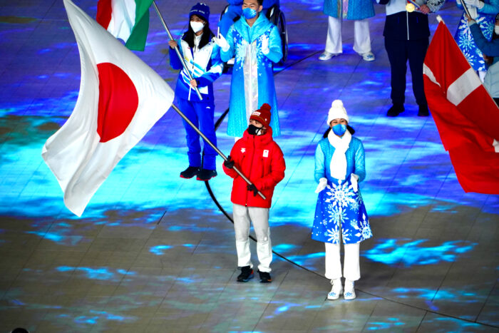 北京パラリンピック閉会式での川除旗手