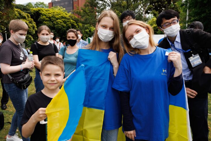 応援にきた横浜のウクライナ人たち