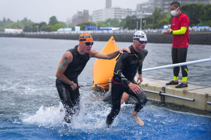 ウクライナ選手スイムアップ