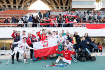 優勝したポーランド代表とポーランドサポーター