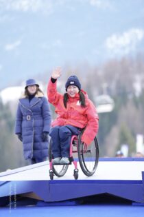 【アルペンスキー】「忘れられない景色」の先へ。牙を剥く難コースで村岡桃佳が掴んだ銀と、世界のパラアルペンの現在地