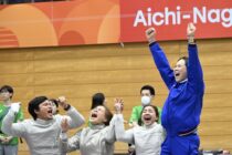 優勝が決まった瞬間、喜びを爆発させるタイチーム。